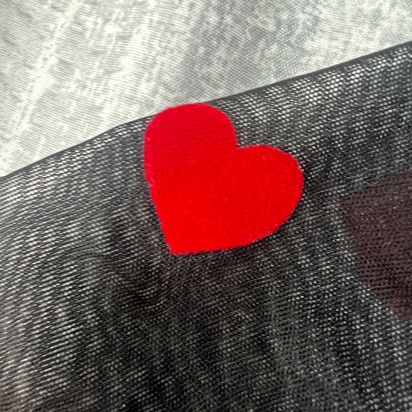 SHEIN Top Black & Red Fitted Heart print  sheer Blouse long sleeve plus size 1X - Picture 4 of 7